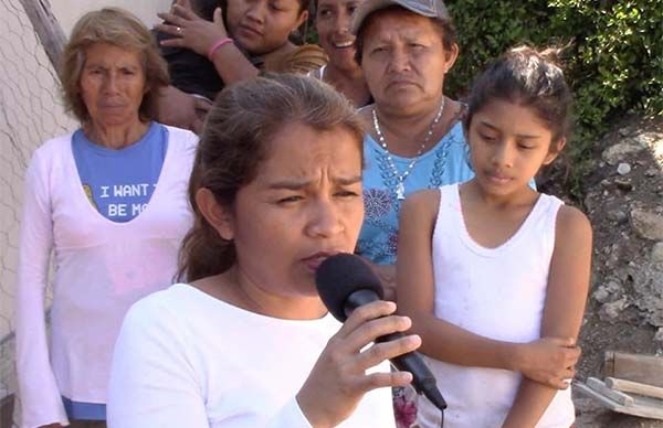 Antorcha celebra la entrega y construcción de cuartos rosas en San José Terán