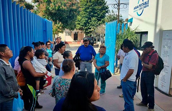 Antorchistas se reúnen con Director de SAPA Los Cabos