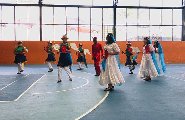 Realizan Bachilleratos digitales eliminatoria cultural
