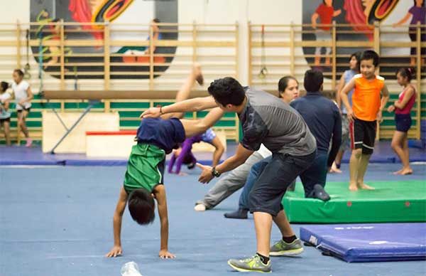 En Chimalhuacán impulsan la gimnasia artística en la población