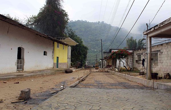 Agradecen obras en San Miguel del Progreso