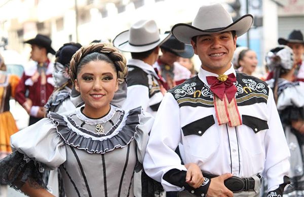 Llena Antorcha el Zócalo de cultura