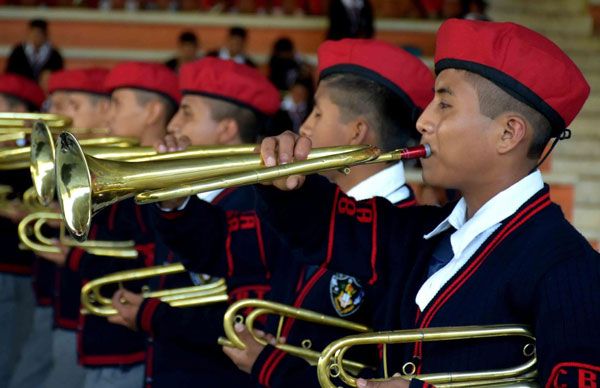 Realizan demostración de bandas de guerra