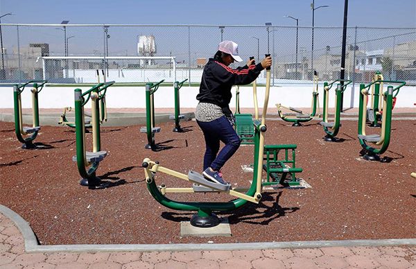 En Texcoco, Antorcha combate adicciones con obra deportiva 