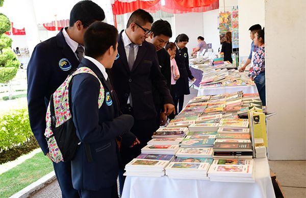 Inicia X Feria del Libro de Chimalhuacán