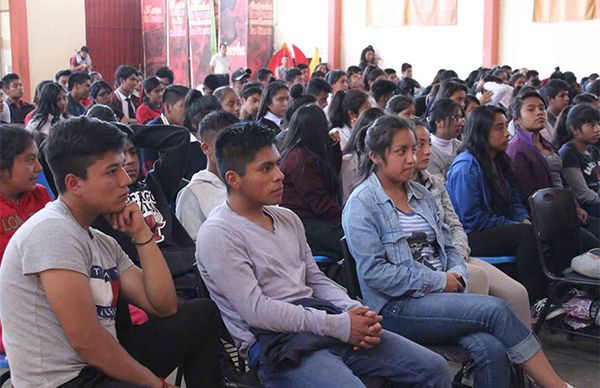 Estudiar y prepararse para ser útil a la sociedad: vocero de Antorcha