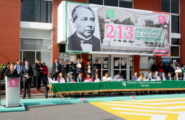 Celebran 213 aniversario del natalicio de Benito Juárez en Ixtapaluca