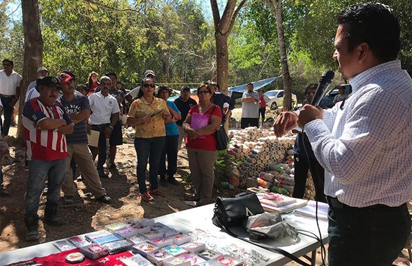 Líder antorchista se reúne con familias de Tulum 