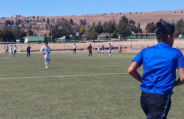 Encuentro deportivo en la EPO 120
