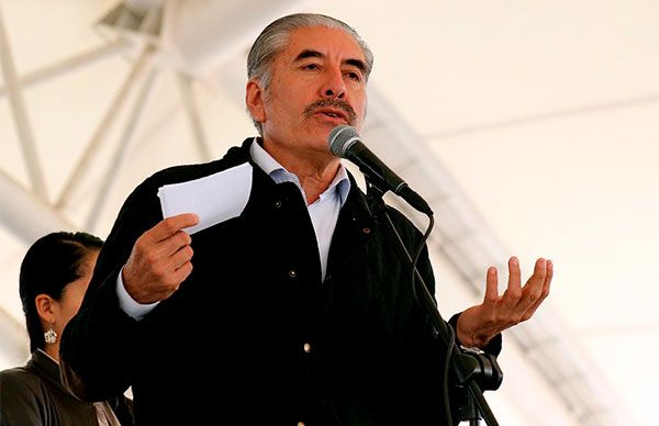 Gobierno estatal asume compromiso de resolver demandas de mexiquenses