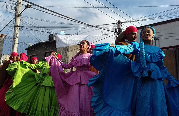 Con arte se educa al pueblo mexicano: Antorcha