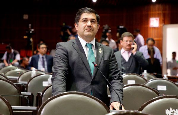 Diputado federal Brasil Acosta, pide al alcalde morenista de Ecatepec respeto a la democracia