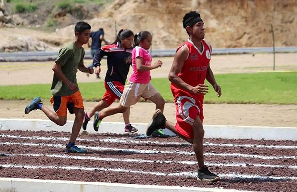 El deporte forja el espíritu: Antorcha