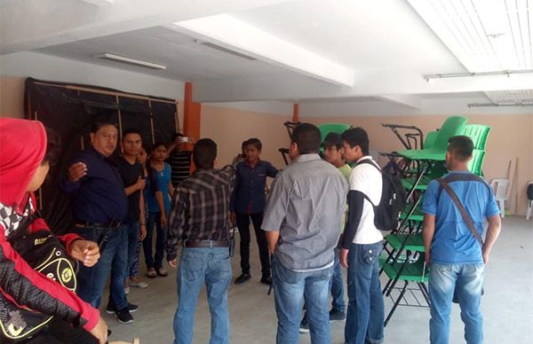 Ayuntamiento de Pantepec entrega mobiliario a CBTA