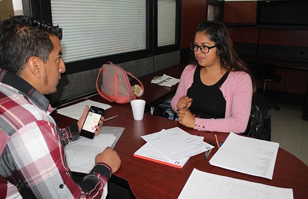 Dan opciones de empleo a los ixtapaluquenses