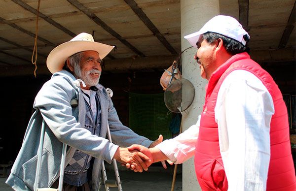 Reciben a Rosendo Morales en San Bernardino Chalchihuapan