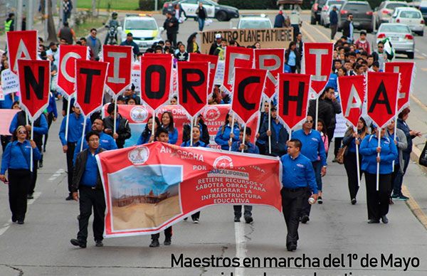 Denuncian abandono en obras educativas