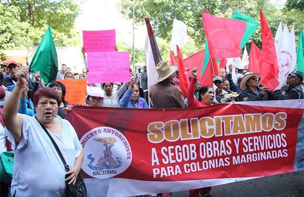 Se suman pacenses afectados a mitin por maniobras de la Segob 