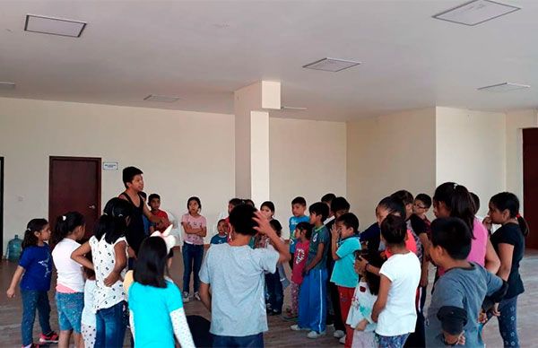 Imparten clases de karate en Balcones del Sur
