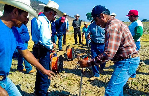 Logran habitantes de Contepec el inicio de los trabajos para la construcción de cinco pozos de agua