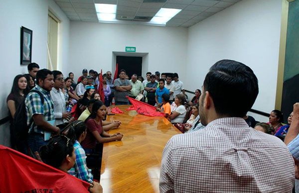 Protestan antorchistas de Sonora ante CECOP, sin soluciones concretas