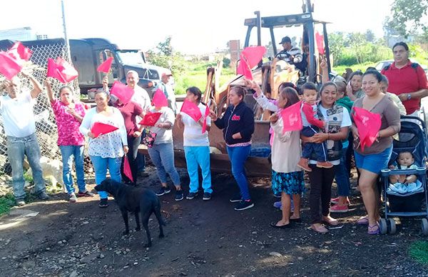 Inician trabajos de rehabilitación en redes de agua y drenaje en la colonia Clara Córdova