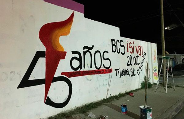 En Los Cabos difunden con pintas 45 Aniversario en Tijuana 