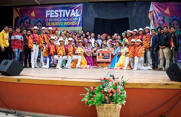 A pesar del boicot, estudiantes realizan exitosamente su festival de bienvenida a los alumnos de nuevo ingreso en Chapingo   