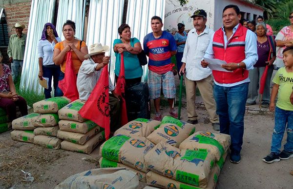 Antorchistas logran apoyos para comunidades de Huatabampo 