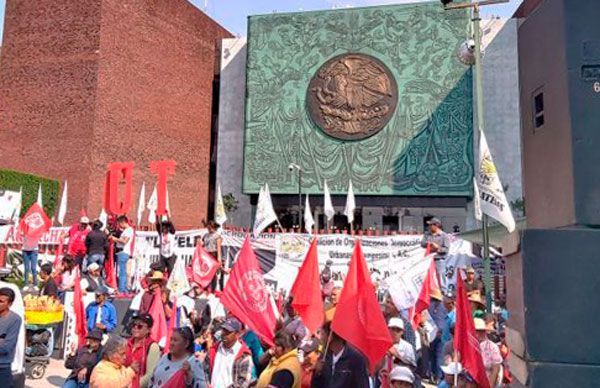 Antorchistas campechanos exigen a Diputados alto a recortes contra el pueblo