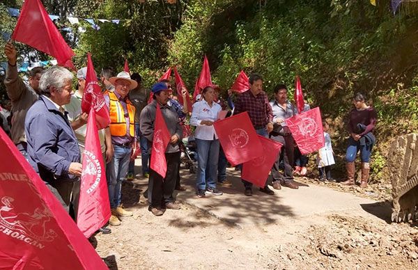 A pesar de los recortes presupuestales, Antorcha sigue llevando obras a las comunidades más pobres