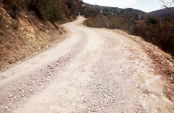 Logra Antorcha el rastreo del camino Ahuexotitlán-Acuentla, en Chilapa