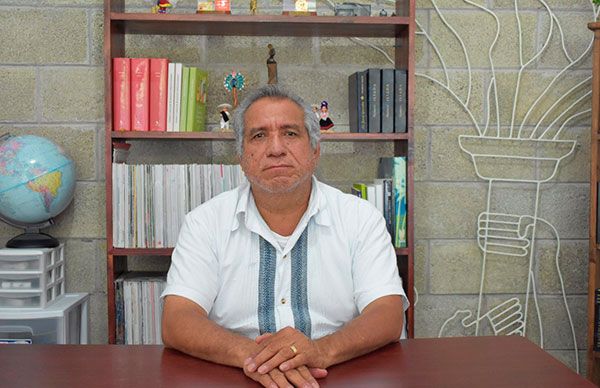 Médicos y enfermeras son los héroes que nos salvan de coronavirus