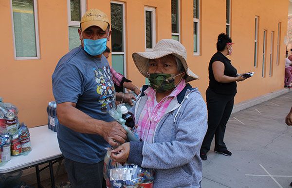 Chimalhuacán trabaja con fundaciones para otorgar canastas alimentarias a grupos vulnerables