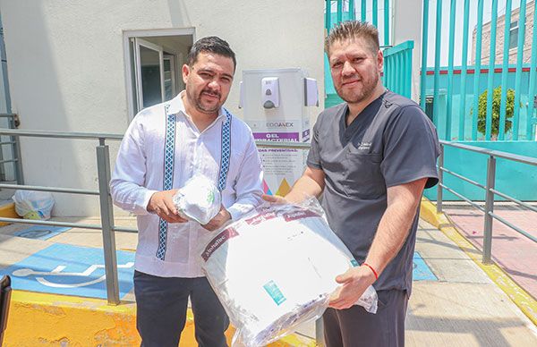 Caravana para los héroes de blanco en Chimalhuacán, Edomex