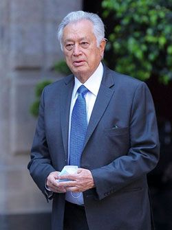 Ni se acaba la corrupción ni se logra bienestar