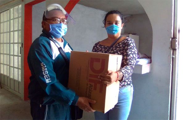 Antorcha entrega despensas para la gente humilde en Atizapán