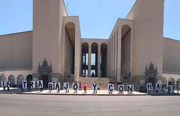 Protestan por falta de trabajo y de alimento