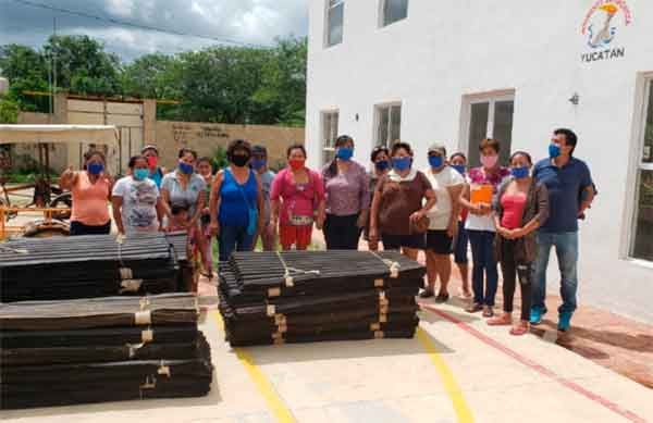 Apoya Antorcha a familias afectadas por lluvias en Mérida