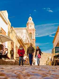 Real de Catorce, tan cerca de la pobreza y tan lejos de Dios