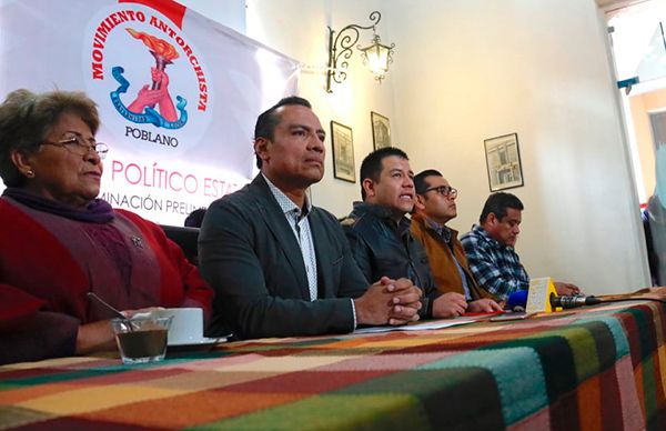 A mis compañeros poblanos