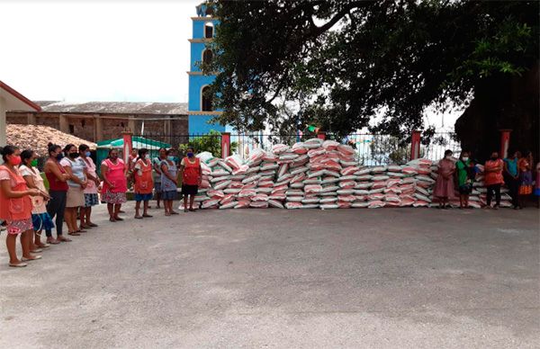 Sigue llegando el fertilizante a campesinos de pueblos de Chilapa