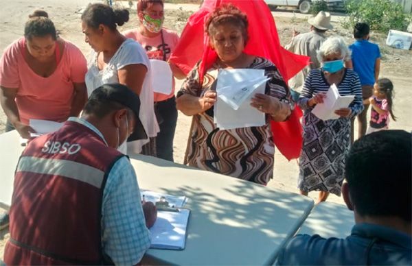 Apoyan con alimentos a familias vulnerables de Tijuana