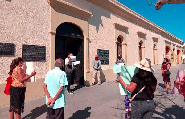 Antorchistas protestan en Los Cabos en demanda de servicios