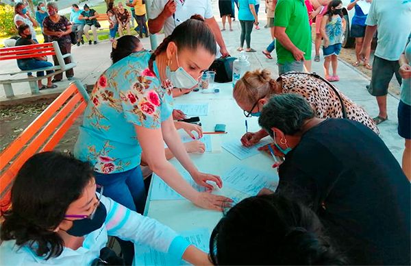 Entrega Antorcha 300 apoyos alimenticios a familias de Colima 