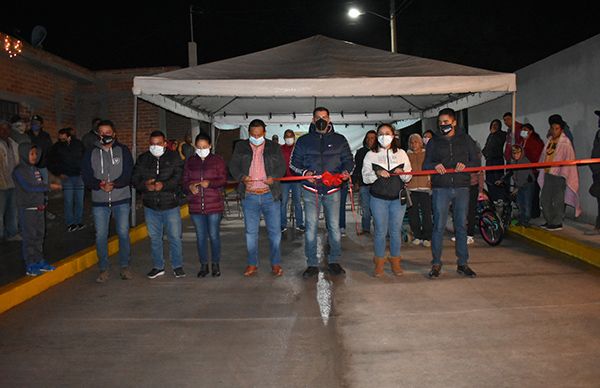 Inauguran obra en cabecera municipal de Villa de Arriaga