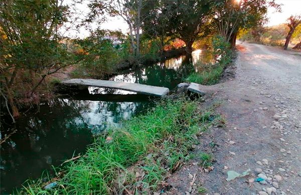 Solicitan reparación de puente peatonal en Mante