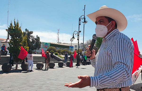 Alcalde de Atlacomulco niega apoyos a los más necesitados