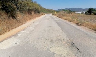 Urge rehabilitación de carreteras en la Mixteca Baja poblana