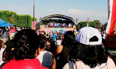 Antorchistas celebran 35 años de la fundación del Tejolote